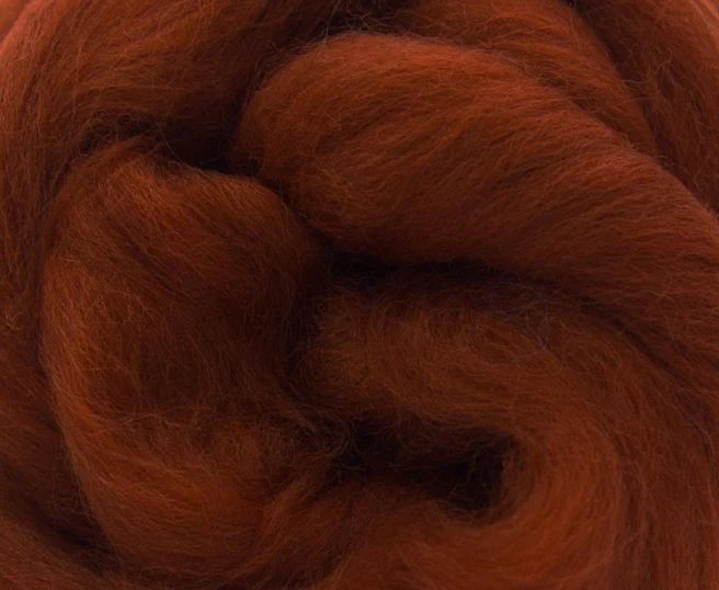 Dyed Merino Top - Rust / 18.5mic